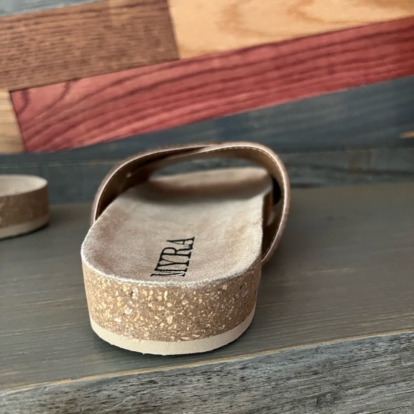 New Release Amazing Myra Bag Handmade Tooled Genuine Leather Spring Sandals - Picture 8 of 11